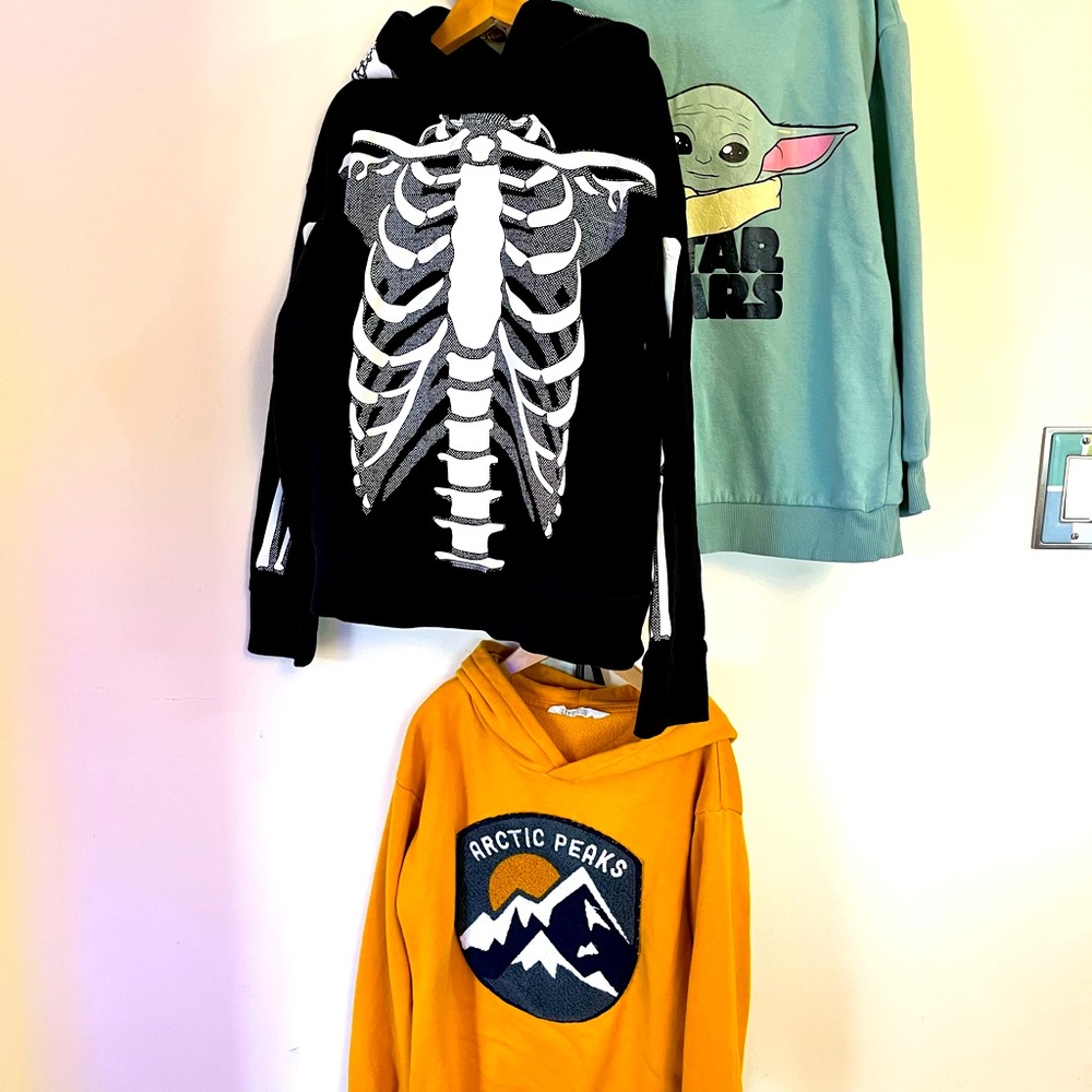 EUC sweatshirt bundle - Gap and H&M